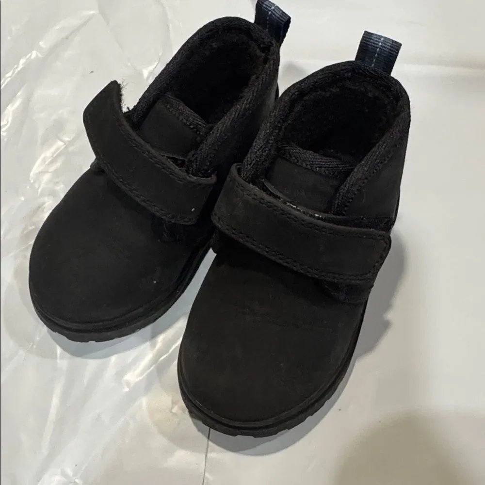 Cat & Jack Mangus boots 5c